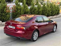 تۆیۆتا کامری